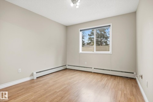 126 10511 42 Avenue, Edmonton, AB - Indoor Photo Showing Other Room