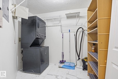 126 10511 42 Avenue, Edmonton, AB - Indoor Photo Showing Laundry Room