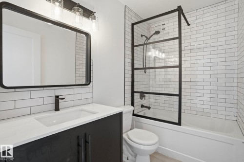 260 3307 116A Avenue, Edmonton, AB - Indoor Photo Showing Bathroom