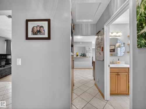 9310 165 Street, Edmonton, AB - Indoor Photo Showing Other Room