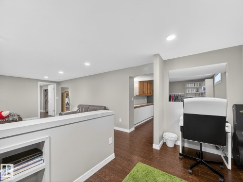 9310 165 Street, Edmonton, AB - Indoor