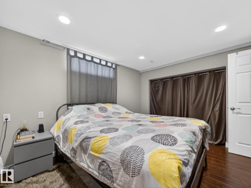 9310 165 Street, Edmonton, AB - Indoor Photo Showing Bedroom