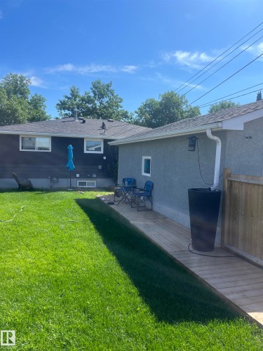 9310 165 Street, Edmonton, AB - Outdoor