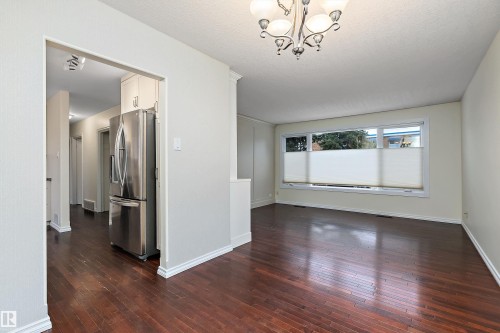 5804 112 Street, Edmonton, AB - Indoor Photo Showing Other Room