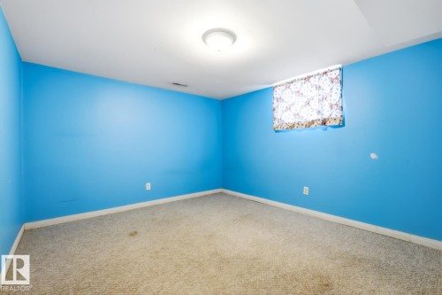 8139 79 Avenue, Edmonton, AB - Indoor Photo Showing Other Room