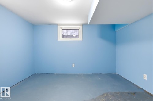 8139 79 Avenue, Edmonton, AB - Indoor Photo Showing Other Room