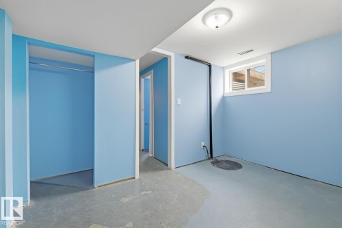 8139 79 Avenue, Edmonton, AB - Indoor Photo Showing Other Room