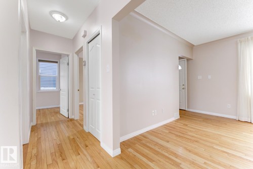 8139 79 Avenue, Edmonton, AB - Indoor Photo Showing Other Room