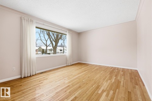 8139 79 Avenue, Edmonton, AB - Indoor Photo Showing Other Room