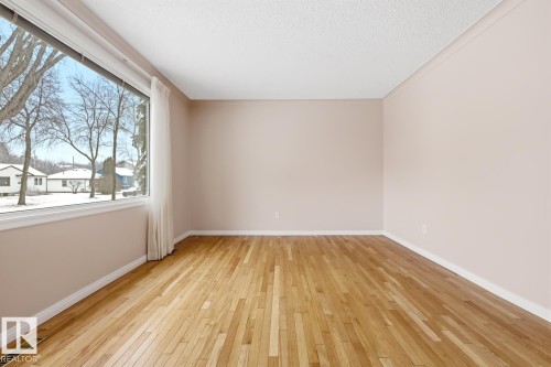8139 79 Avenue, Edmonton, AB - Indoor Photo Showing Other Room
