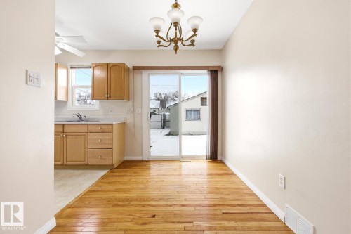 8139 79 Avenue, Edmonton, AB - Indoor Photo Showing Other Room