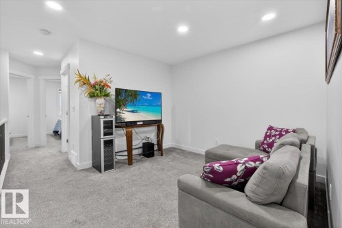 3173 Checknita Way, Edmonton, AB - Indoor