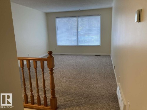 196 Weston Drive, Spruce Grove, AB - Indoor Photo Showing Other Room