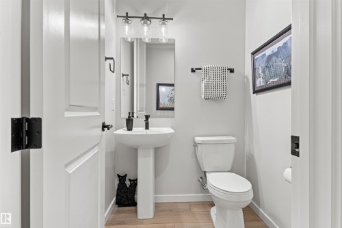 185 Redwing Wynd, St. Albert, AB - Indoor Photo Showing Bathroom