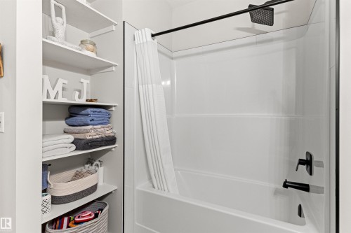 185 Redwing Wynd, St. Albert, AB - Indoor