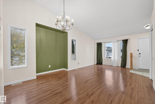 6520 154 Avenue, Edmonton, AB - Indoor Photo Showing Other Room