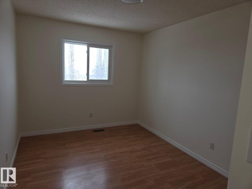 6520 154 Avenue, Edmonton, AB - Indoor Photo Showing Other Room