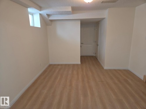 6520 154 Avenue, Edmonton, AB - Indoor Photo Showing Other Room