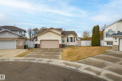 6520 154 Avenue, Edmonton, AB - Outdoor With Facade