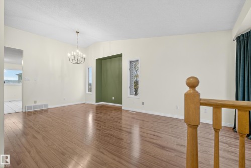 6520 154 Avenue, Edmonton, AB - Indoor Photo Showing Other Room