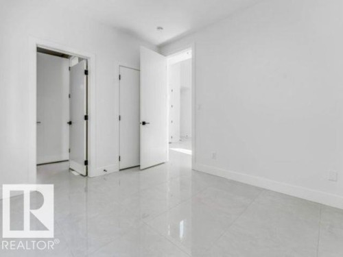 6706 176A Avenue, Edmonton, AB - Indoor Photo Showing Other Room