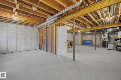 2721 Donaghey Crescent, Edmonton, AB - Indoor Photo Showing Basement