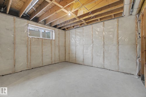 2721 Donaghey Crescent, Edmonton, AB - Indoor Photo Showing Basement