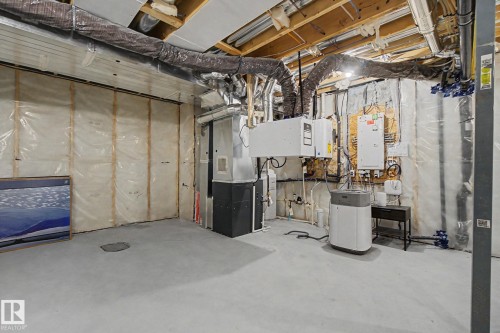 2721 Donaghey Crescent, Edmonton, AB - Indoor Photo Showing Basement