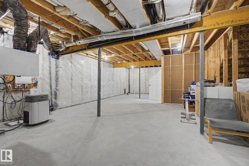 2721 Donaghey Crescent, Edmonton, AB - Indoor Photo Showing Basement