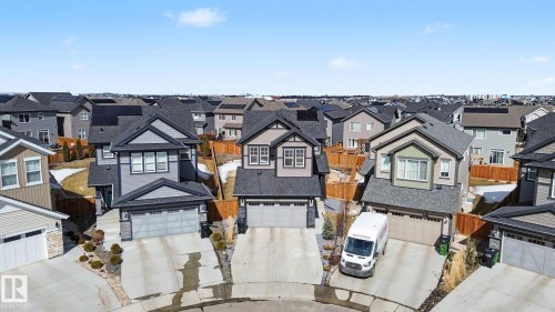 2721 Donaghey Crescent, Edmonton, AB - Outdoor With Facade