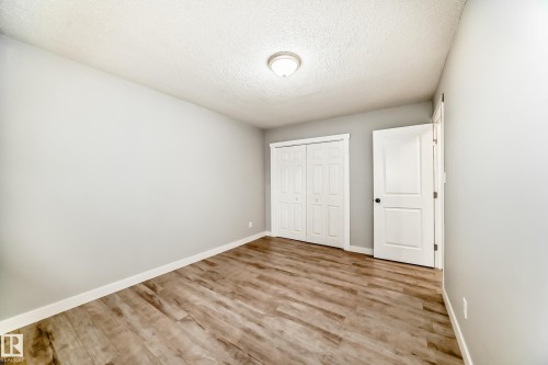 11811 44 Street, Edmonton, AB - Indoor Photo Showing Other Room