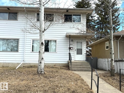11811 44 Street, Edmonton, AB - Outdoor