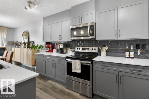 29 Harness Link, Ardrossan, AB - Indoor Photo Showing Kitchen