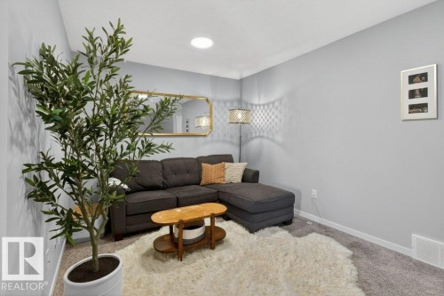 29 Harness Link, Ardrossan, AB - Indoor Photo Showing Living Room