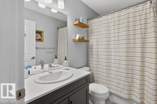 29 Harness Link, Ardrossan, AB - Indoor Photo Showing Bathroom