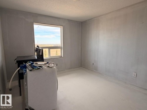 416 1520 Hammond Gate Gate, Edmonton, AB - Indoor Photo Showing Other Room