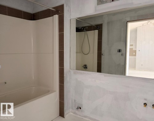 416 1520 Hammond Gate Gate, Edmonton, AB - Indoor Photo Showing Bathroom