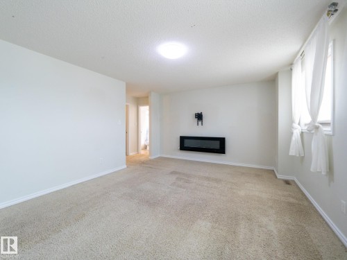 3617 Whitelaw Bay, Edmonton, AB - Indoor With Fireplace