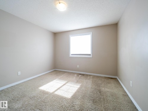 3617 Whitelaw Bay, Edmonton, AB - Indoor Photo Showing Other Room