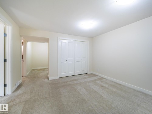 3617 Whitelaw Bay, Edmonton, AB - Indoor Photo Showing Other Room