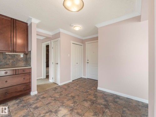 9 10724 115 Street, Edmonton, AB - Indoor Photo Showing Other Room