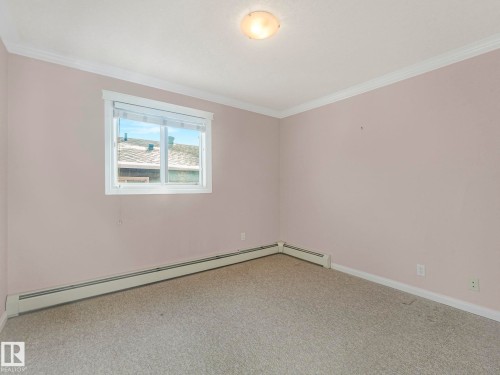 9 10724 115 Street, Edmonton, AB - Indoor Photo Showing Other Room