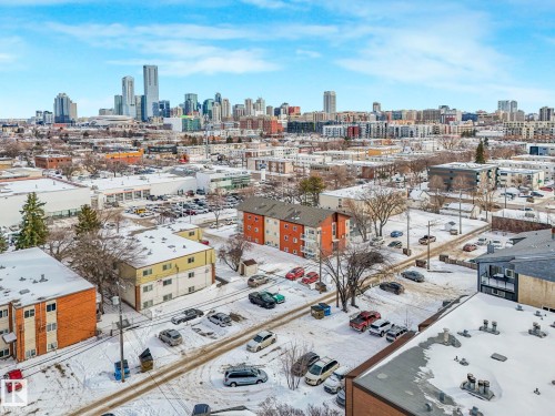 9 10724 115 Street, Edmonton, AB - Outdoor With View