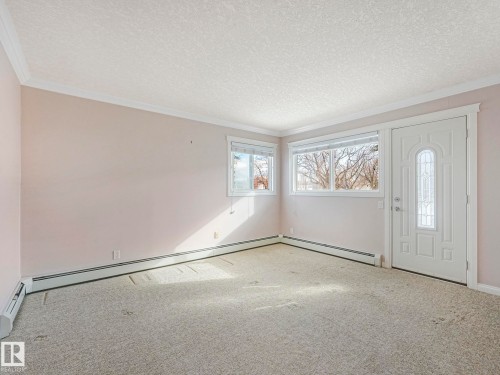 9 10724 115 Street, Edmonton, AB - Indoor Photo Showing Other Room
