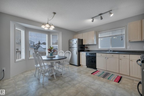 130 Campbell Road, Leduc, AB - Indoor