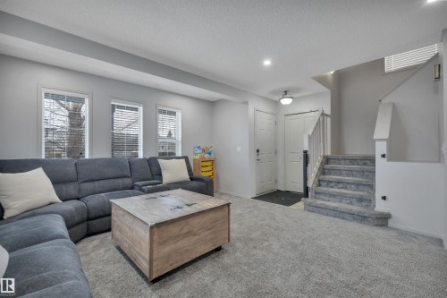130 Campbell Road, Leduc, AB - Indoor Photo Showing Living Room