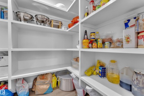 3615 42 Avenue, Beaumont, AB - Indoor With Storage