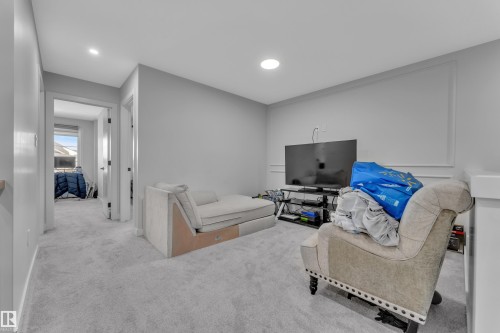 3615 42 Avenue, Beaumont, AB - Indoor