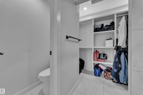 3615 42 Avenue, Beaumont, AB - Indoor