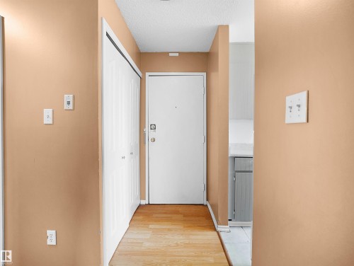 13 11265 31 Avenue, Edmonton, AB - Indoor Photo Showing Other Room